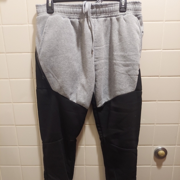 5 pair: Joggers - Picture 1 of 9